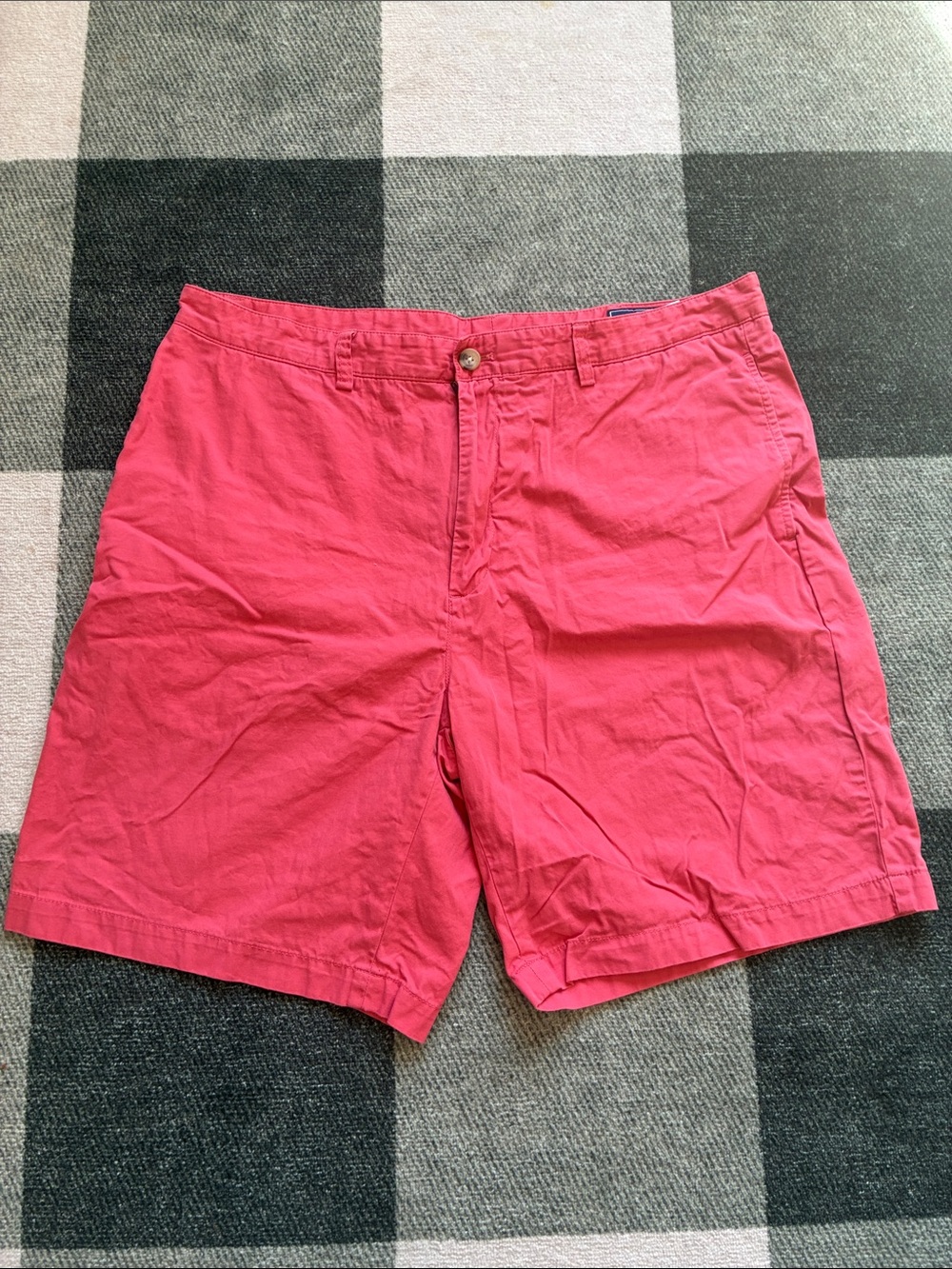 Vineyard Vines Men's Breaker Short in Bright Pink